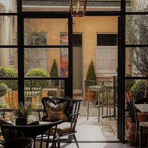 The Yard In Inn Bath